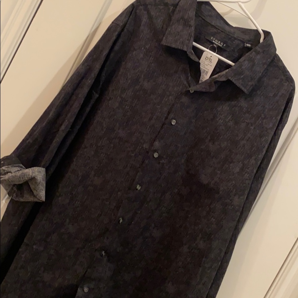 Synergy strength Men’s button up shirt